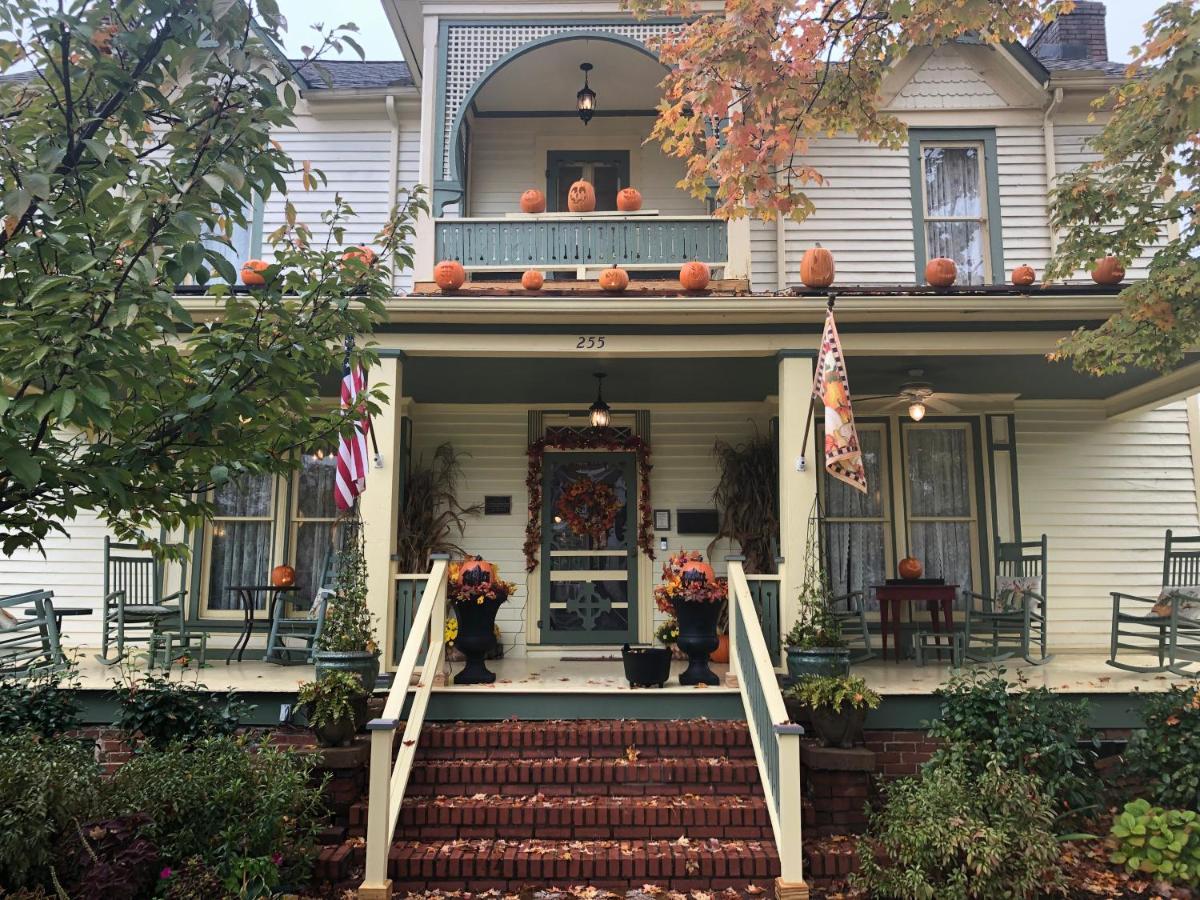 Carrier Houses Bed & Breakfast Rutherfordton Exterior foto