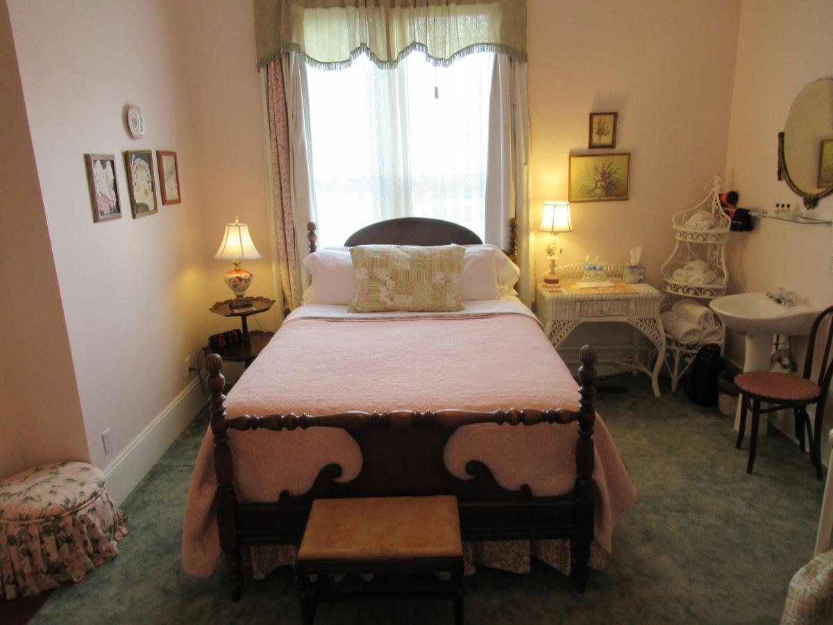 Carrier Houses Bed & Breakfast Rutherfordton Exterior foto