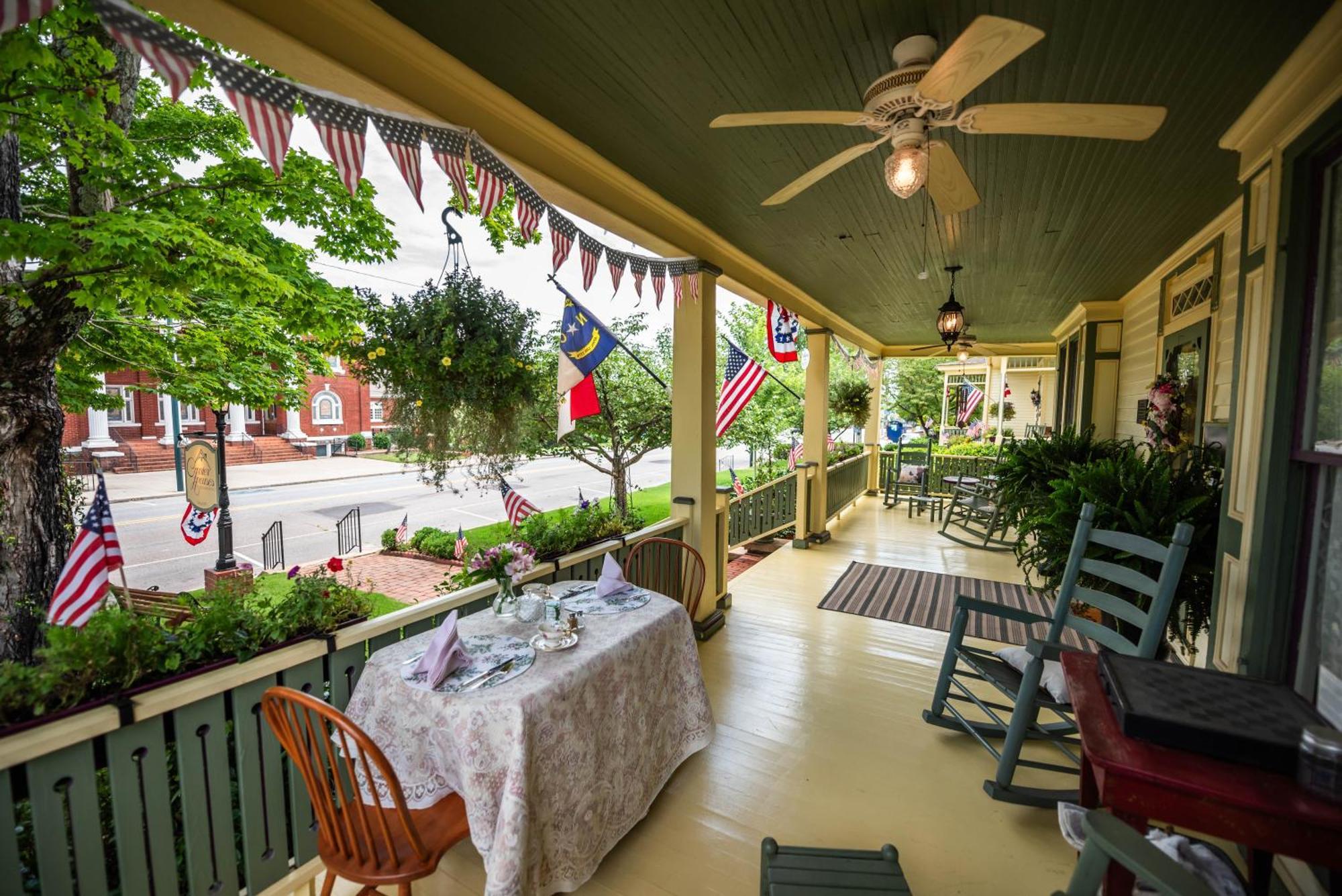 Carrier Houses Bed & Breakfast Rutherfordton Exterior foto