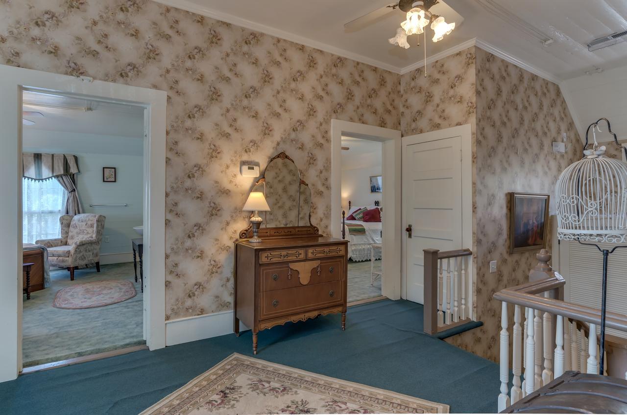 Carrier Houses Bed & Breakfast Rutherfordton Exterior foto