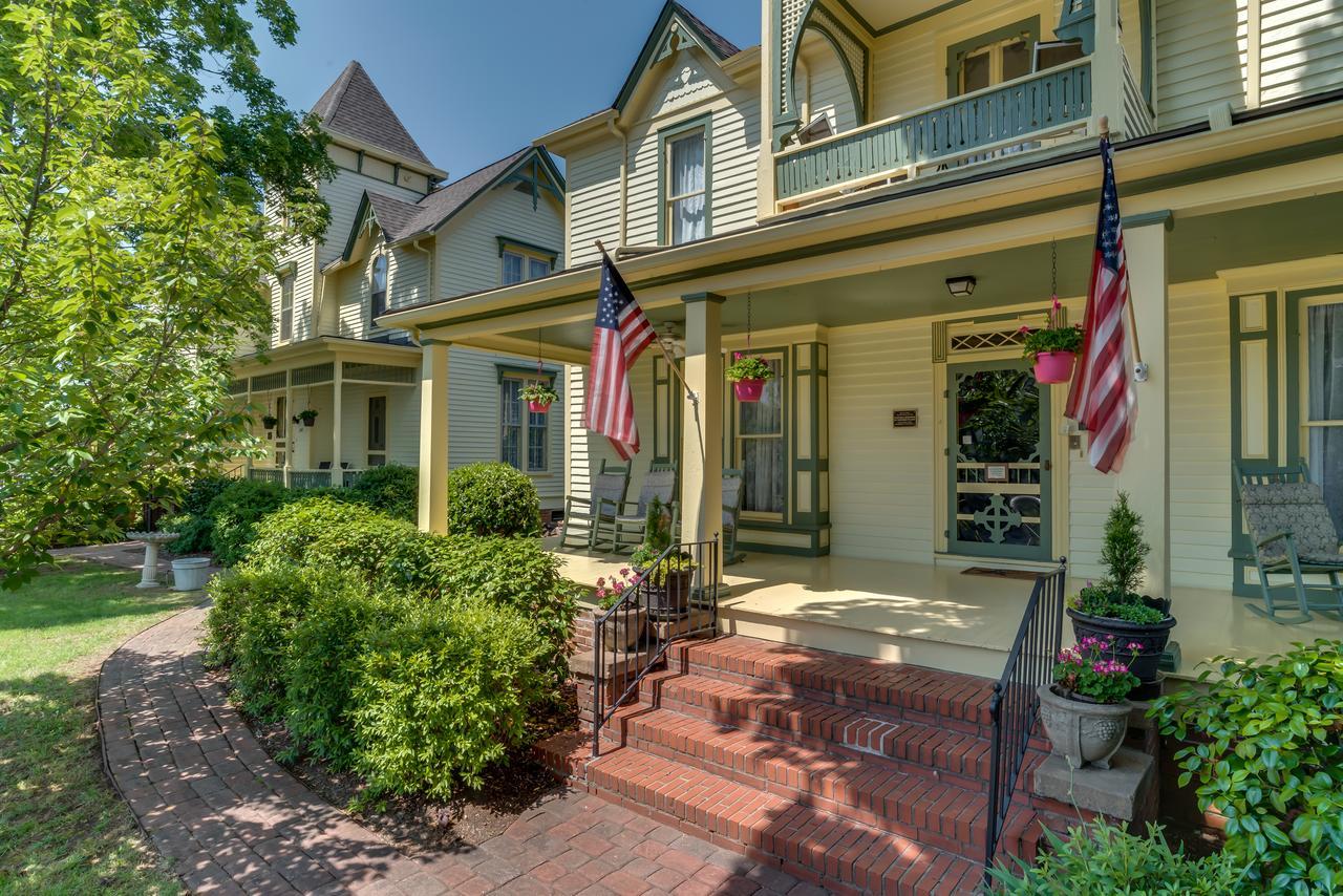 Carrier Houses Bed & Breakfast Rutherfordton Exterior foto